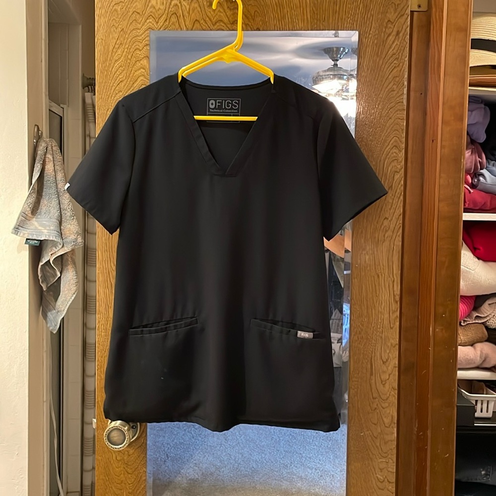 Figs technical collection scrub set